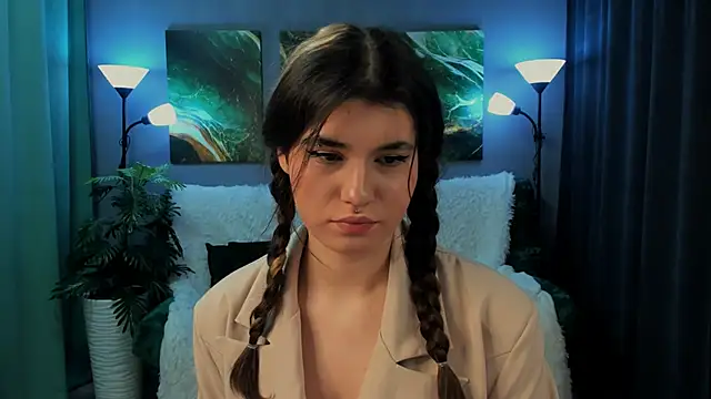 Snapshot of AnoraDark chatting on September 2025 06:18:01 PM AnoraDark online show from September 2025 06:18:01 PM