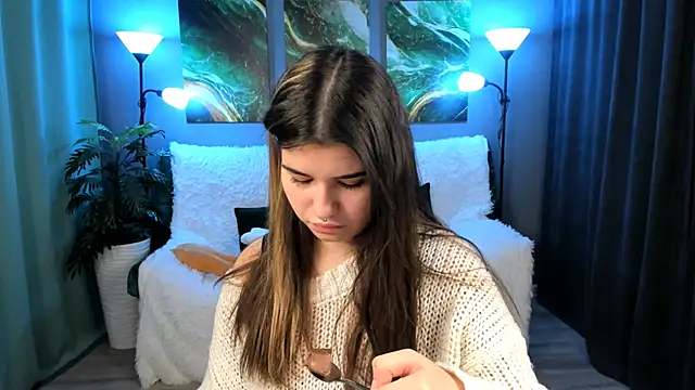 Snapshot of AnoraDark chatting on September 2025 07:19:02 PM AnoraDark online show from September 2025 07:19:02 PM