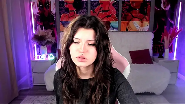 Snapshot of AnoraDark chatting on November 2025 12:40:01 PM AnoraDark online show from November 2025 12:40:01 PM