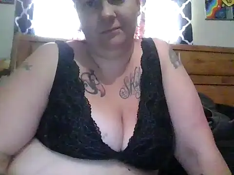 ThickkkMama420 online show from May 2026 10:59:02 PM