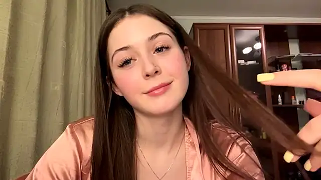 Adel strongwoman online show from March 2026 05:24:02 PM