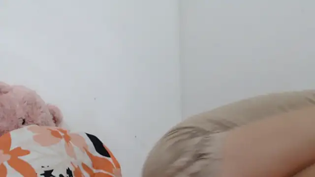 Dolly Peach  online show from March 2026 12:27:02 PM