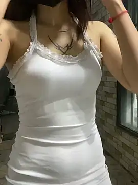   BabyShowPublic   online show from December 2025 04:25:02 PM