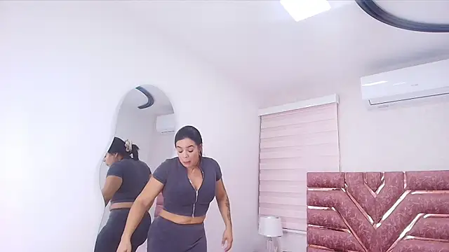 emma madi online show from December 2025 11:52:01 AM