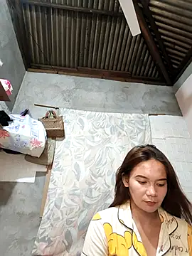 Snapshot of ur_hotsiren chatting on November 2025 03:44:02 PM ur hotsiren online show from November 2025 03:44:02 PM