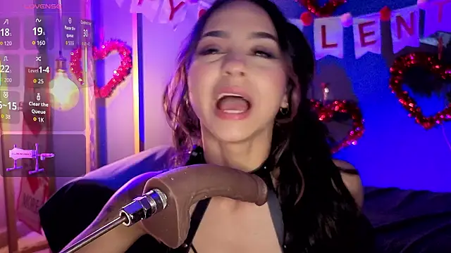 Snapshot of RACHELRUIZ chatting on February 2026 12:05:02 AM RACHELRUIZ online show from February 2026 12:05:02 AM