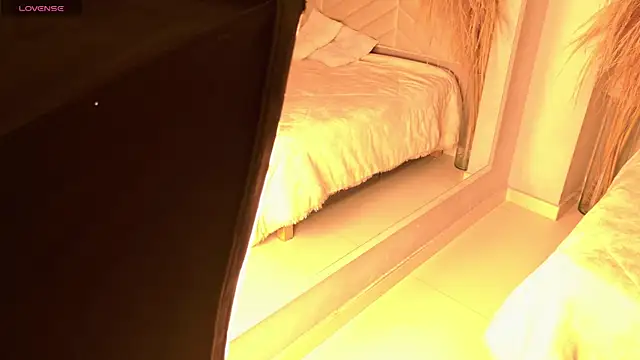 amy miller1 online show from November 2025 08:40:01 PM