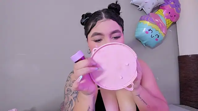 melody blossom  online show from November 2025 08:08:01 PM