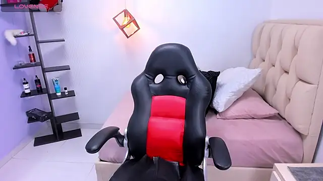 ROSIE MOSS online show from January 2026 10:36:02 PM