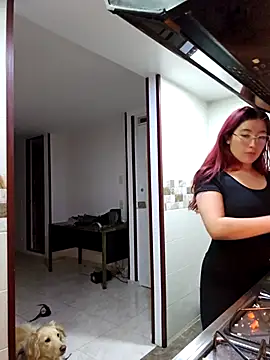 lunnaa  online show from November 2025 02:54:01 AM