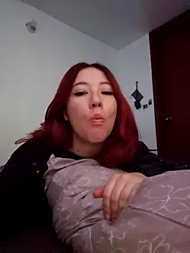 lunnaa  online show from November 2025 05:07:01 AM