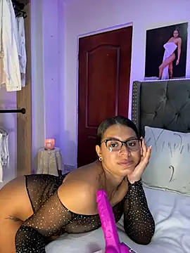 ema zoe online show from February 2026 12:20:01 AM