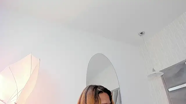Snapshot of MonzerratBoyer chatting on May 2026 07:08:01 PM MonzerratBoyer online show from May 2026 07:08:01 PM