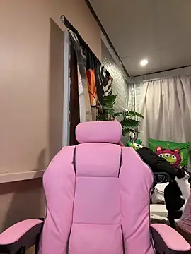 Kath C online show from October 2025 06:37:01 AM