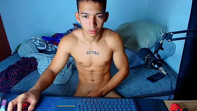 JuanchiT66 online show from November 2025 03:38:02 PM