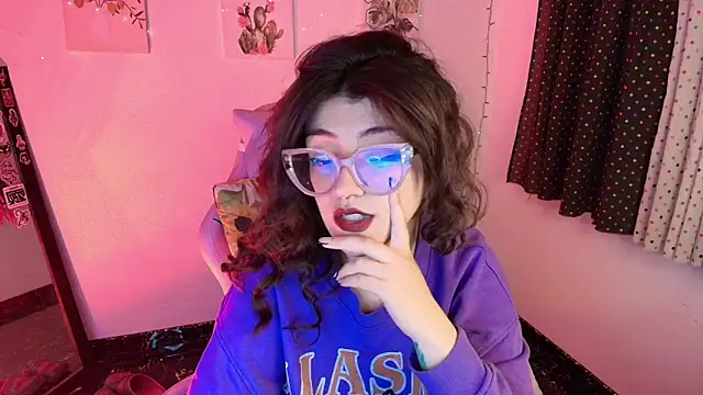 isaferrer06 online show from November 2025 05:18:02 AM