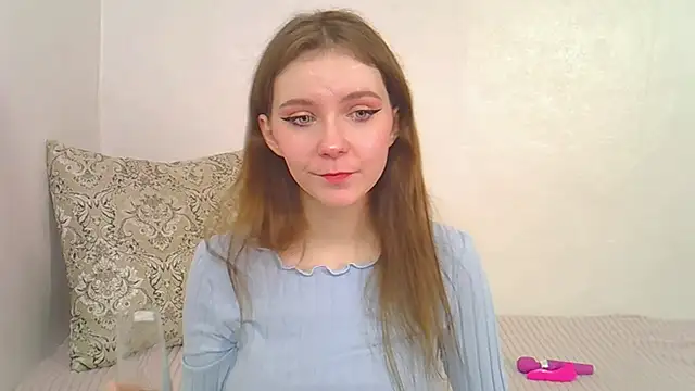 Little L1ss online show from February 2026 01:02:01 AM