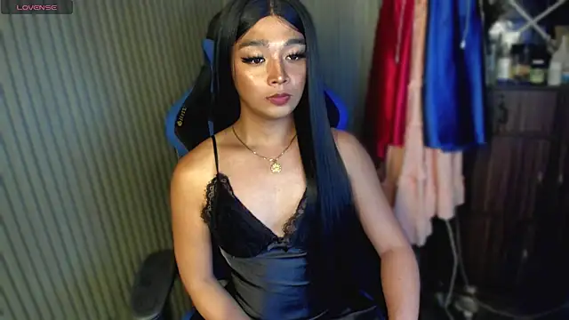 Snapshot of TrinityFucksYou chatting on July 2026 01:25:01 PM TrinityFucksYou online show from July 2026 01:25:01 PM