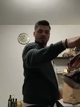 imooLoov online show from February 2026 06:59:02 PM