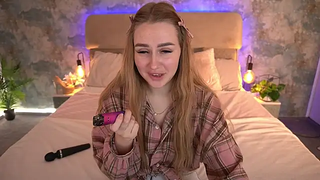 GabriellaJass online show from December 2025 09:01:02 PM