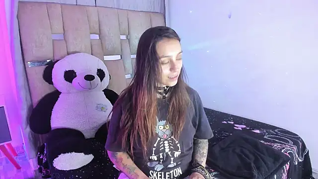 JulianaCarter online show from November 2025 08:19:02 PM