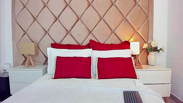 AngelinaDuvall online show from February 2026 12:58:02 PM