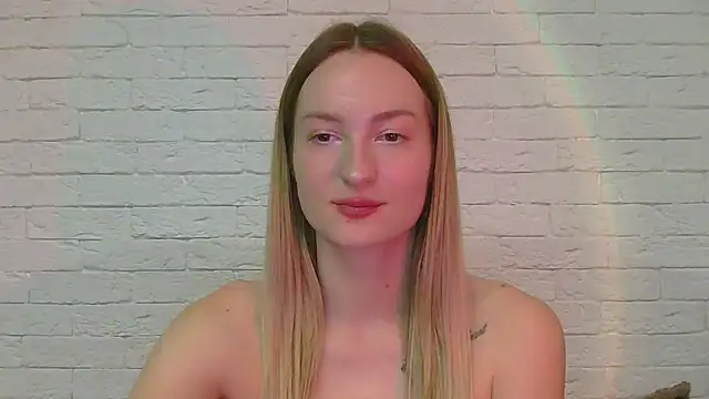 Snapshot of Alice_Sweet_01 chatting on November 2025 09:03:02 PM Alice Sweet 01 online show from November 2025 09:03:02 PM