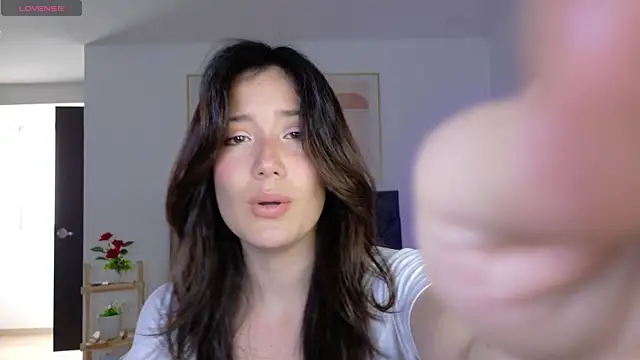 Eliih 01 online show from September 2025 04:01:02 PM