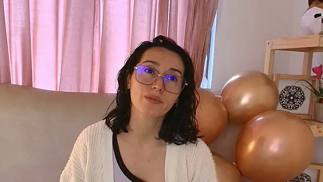 Snapshot of Ginevra_esposito chatting on April 2026 12:44:02 PM Ginevra esposito online show from April 2026 12:44:02 PM