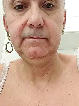 Emily de Carla online show from December 2025 07:24:01 AM