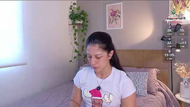 sarah rayy online show from December 2025 09:08:02 PM