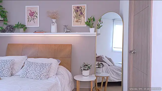 sarah rayy online show from March 2026 08:43:01 PM