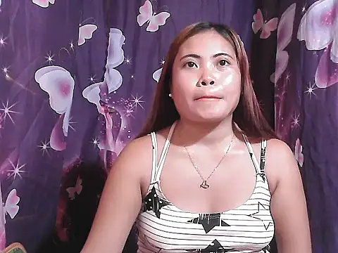 Snapshot of Hot_Samantha4u chatting on May 2026 11:42:01 PM Hot Samantha4u online show from May 2026 11:42:01 PM