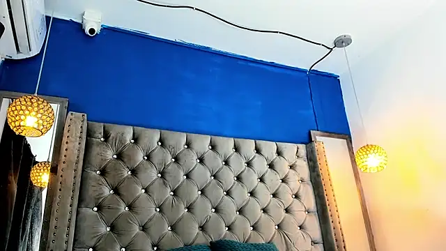 latinhotmuscle online show from November 2025 04:22:01 AM