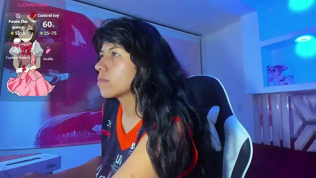 Raven Rouge  online show from September 2025 04:28:01 AM