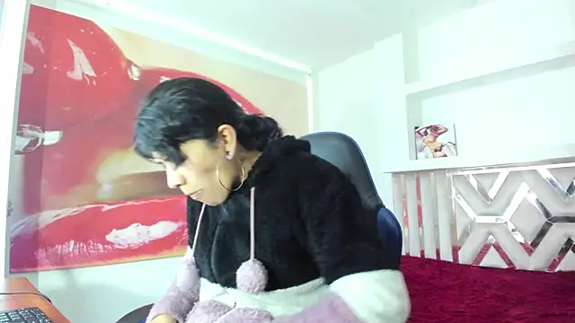 Raven Rouge  online show from October 2025 10:51:02 PM