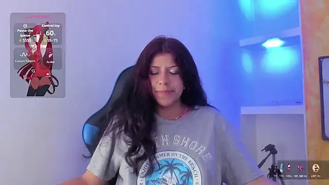 Raven Rouge  online show from November 2025 06:30:01 AM