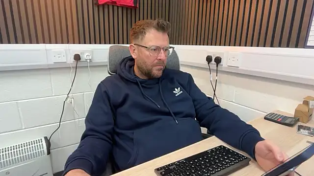 bilf1978 online show from March 2026 06:50:02 AM