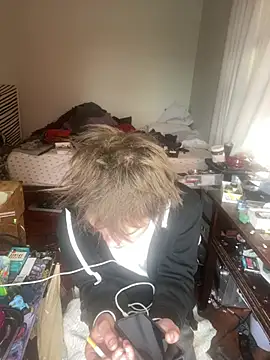 XanderOzzz online show from February 2026 05:43:01 PM