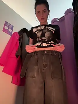 Snapshot of bigJuicyPussy chatting on April 2026 01:41:01 PM bigJuicyPussy online show from April 2026 01:41:01 PM