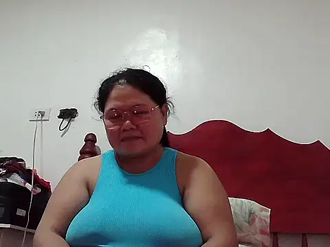 Snapshot of Mari_fvcks chatting on March 2026 10:48:01 PM Mari fvcks online show from March 2026 10:48:01 PM