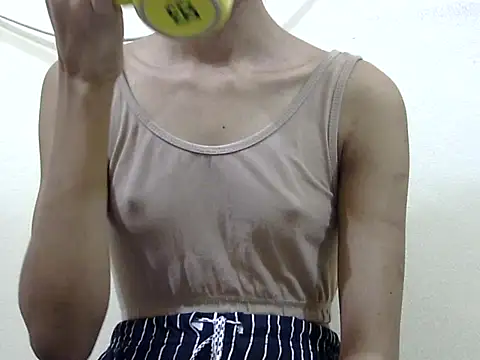 smallcuute online show from December 2025 08:57:01 PM