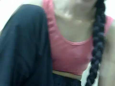 smallcuute online show from January 2026 10:50:01 AM