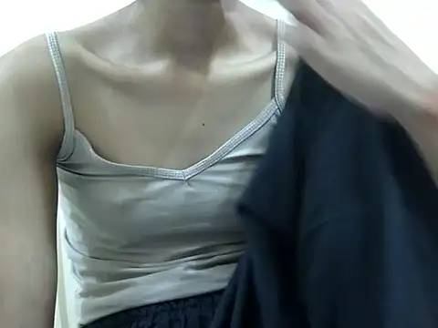 smallcuute online show from January 2026 10:24:01 PM