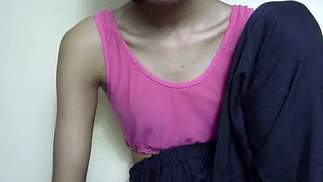 smallcuute online show from February 2026 11:21:02 PM