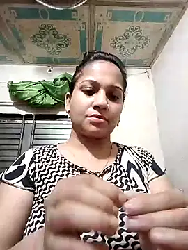 Snapshot of Payel_50 chatting on June 2026 04:39:02 PM Payel 50 online show from June 2026 04:39:02 PM
