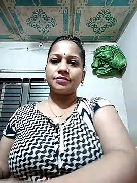 Snapshot of Payel_50 chatting on July 2026 05:27:01 PM Payel 50 online show from July 2026 05:27:01 PM