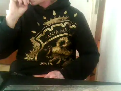 Snapshot of parka999 chatting on November 2025 07:57:01 AM parka999 online show from November 2025 07:57:01 AM