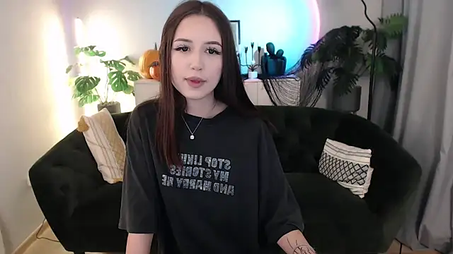 BlackEyesGirl online show from October 2025 06:37:01 AM