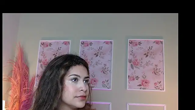 CurlyDani online show from October 2025 12:07:02 PM